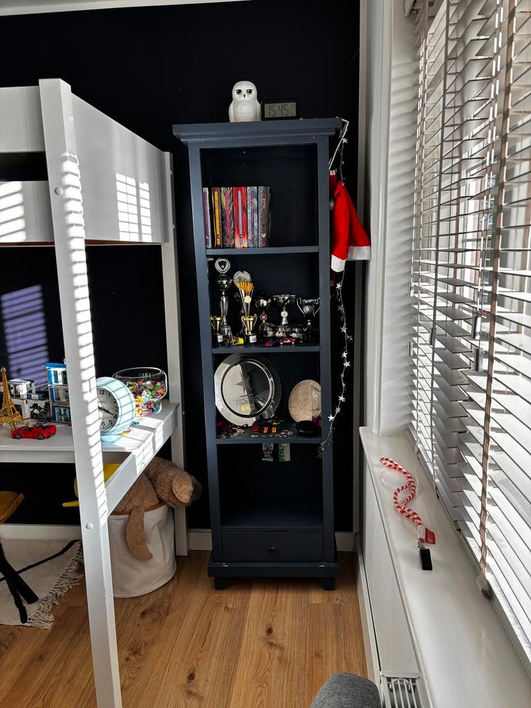 Boekenkast marineblauw kastje smal, Ophalen, 50 tot 100 cm, Zo goed als nieuw, 150 tot 200 cm