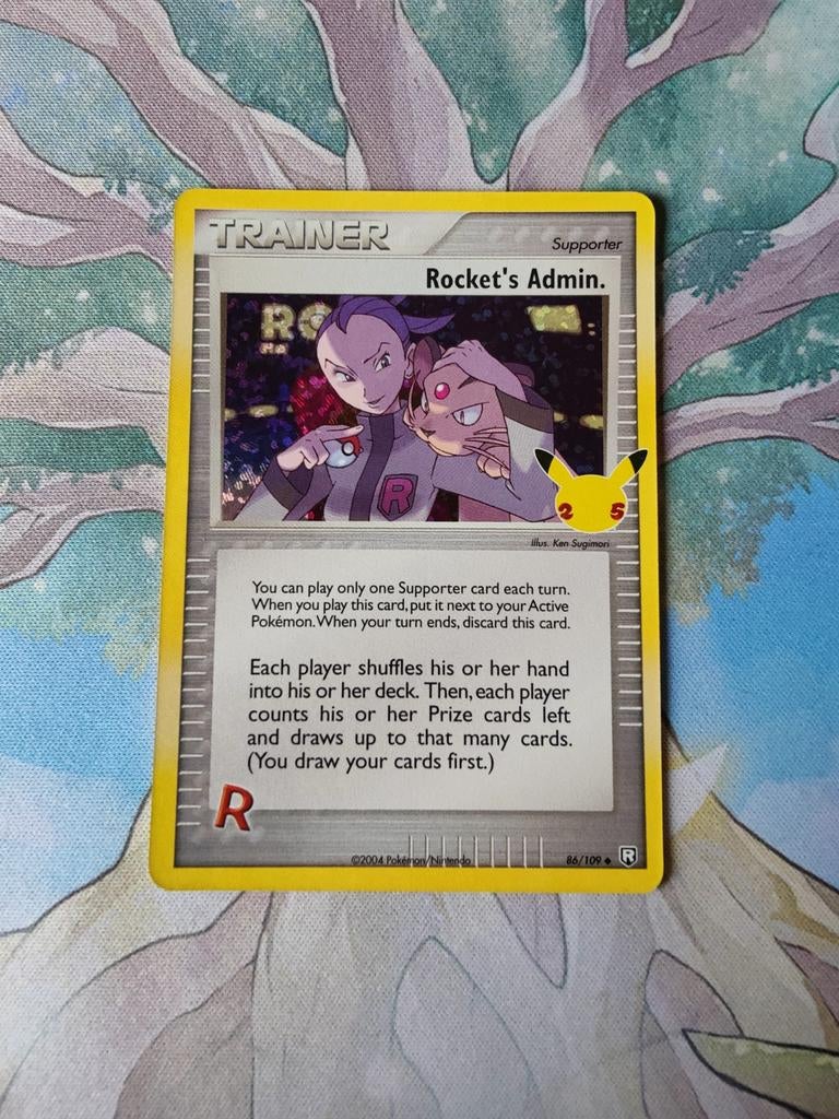 Pokemon celebrations rocket's admin 86/109, Hobby en Vrije tijd, Verzamelkaartspellen | Pokémon, Ophalen of Verzenden, Nieuw, Losse kaart