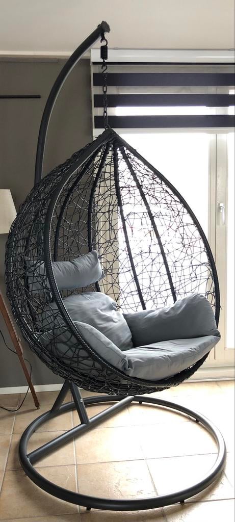 Schommelstoel Hangstoel met kussen, Huis en Inrichting, Stoelen, Riet of Rotan, Ophalen of Verzenden, Zo goed als nieuw, Eén