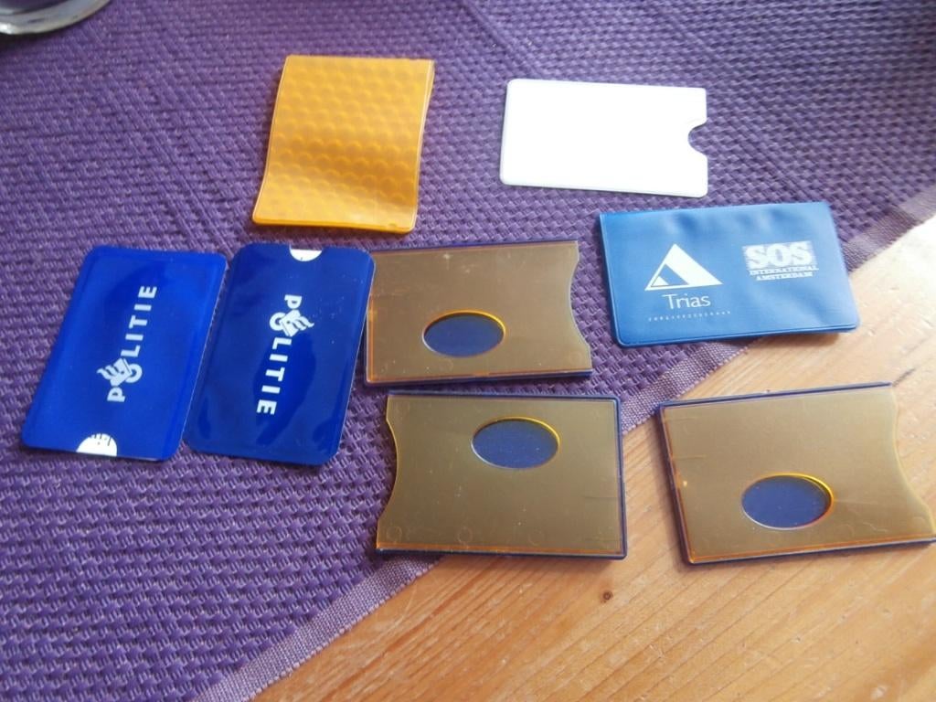 bankpashoesje beschermhoes bankpas hoes mapje hoesje, Ophalen of Verzenden, Zo goed als nieuw