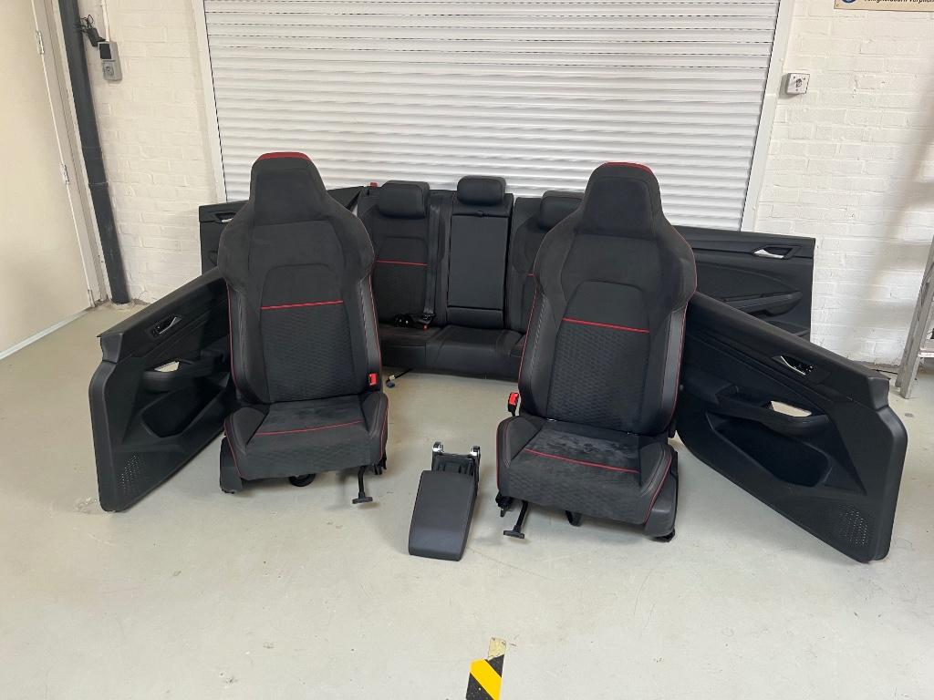 Vw golf 8 GTI Club Sport Leer Alcantara 5drs, Auto-onderdelen, Interieur en Bekleding, Ophalen, Nieuw, Volkswagen