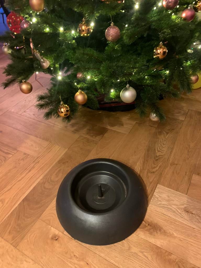 Kerstboomhouder met pin, Huis en Inrichting, Woonaccessoires | Kandelaars en Kaarsen, Zo goed als nieuw, Minder dan 25 cm, Overige materialen