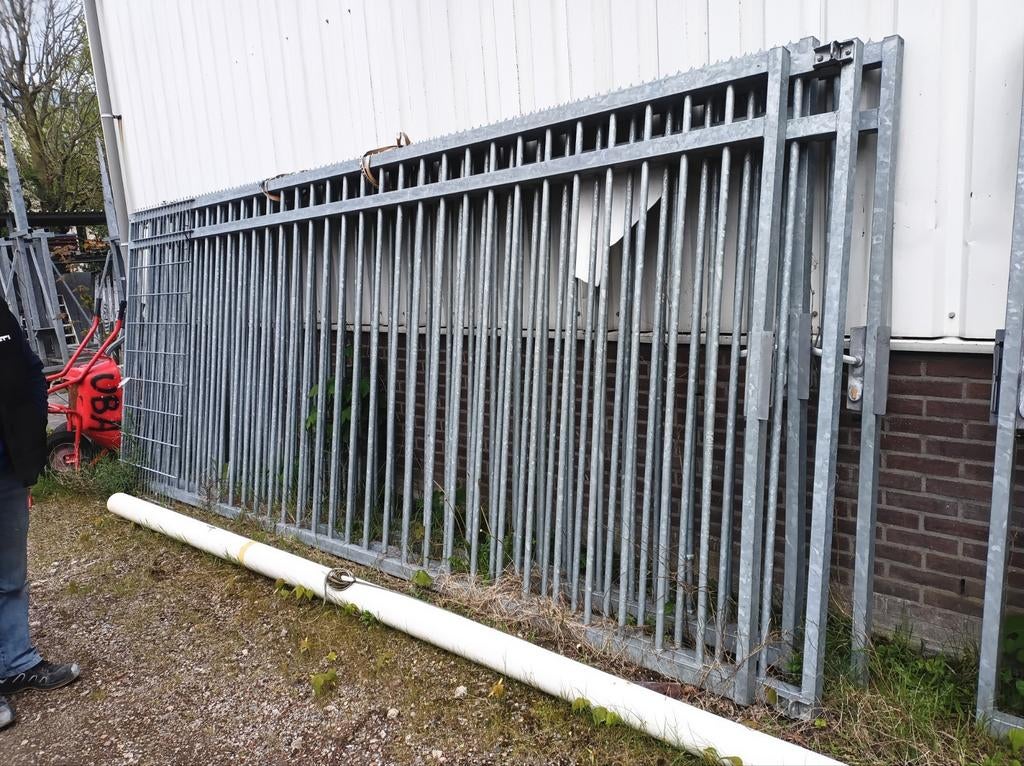 Dubbelen draai poort 2x 5 meter hek  spijlen poorten heras, Ophalen, Met poort, Spijlenhekwerk, Zo goed als nieuw