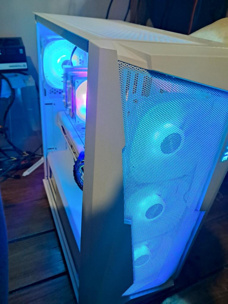 Gaming PC - 16GB ddr4 - RX 5700 - Intel core i7, Zelfgebouwde PC, Ophalen of Verzenden, Zo goed als nieuw, Gaming