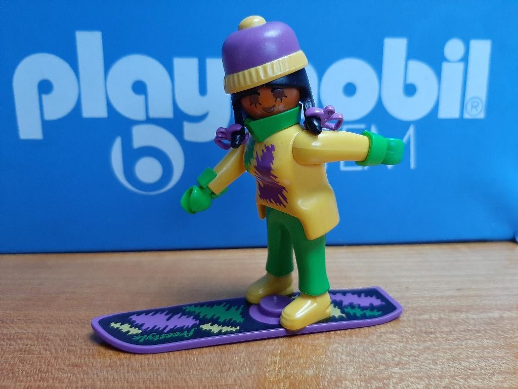 winter 3683 snowboarder  meisje op snowboard 100% zeldzaam, Kinderen en Baby's, Speelgoed | Playmobil, Ophalen of Verzenden, Zo goed als nieuw
