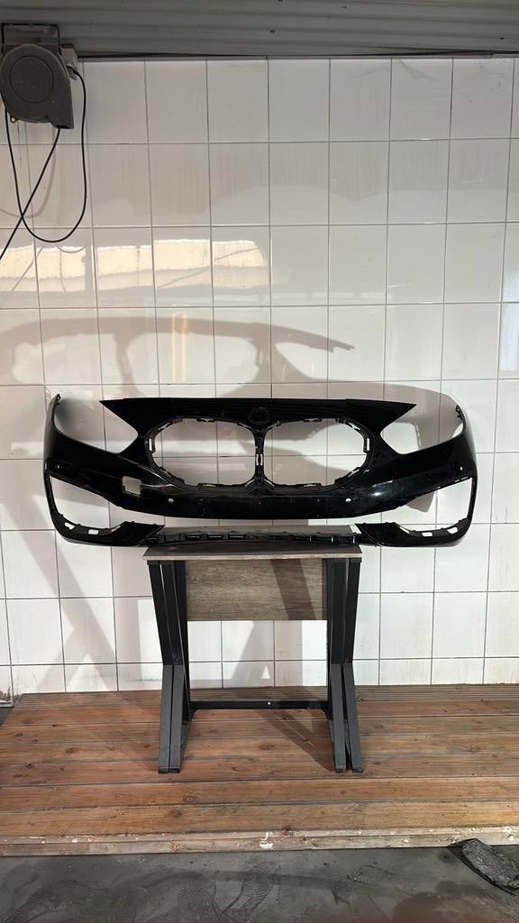 Originele BMW 1-serie F40 Voorbumper – BMW nr. 7459708, Ophalen of Verzenden, Voor, BMW, Bumper