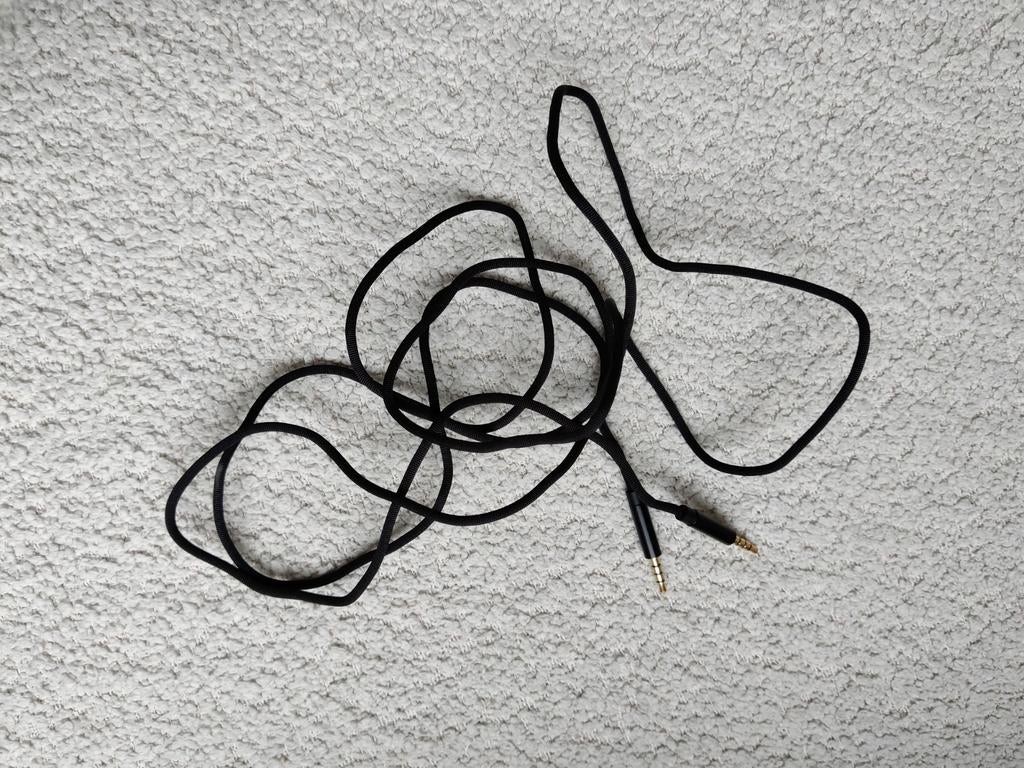 Nieuwe XSSIVE 3.5mm AUX kabel - 2 meter, Ophalen of Verzenden, Nieuw, Minder dan 2 meter, Overige kabels