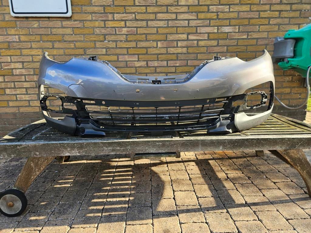 Renault captur front bumper 2015, Auto-onderdelen, Ophalen of Verzenden, Renault, Bumper