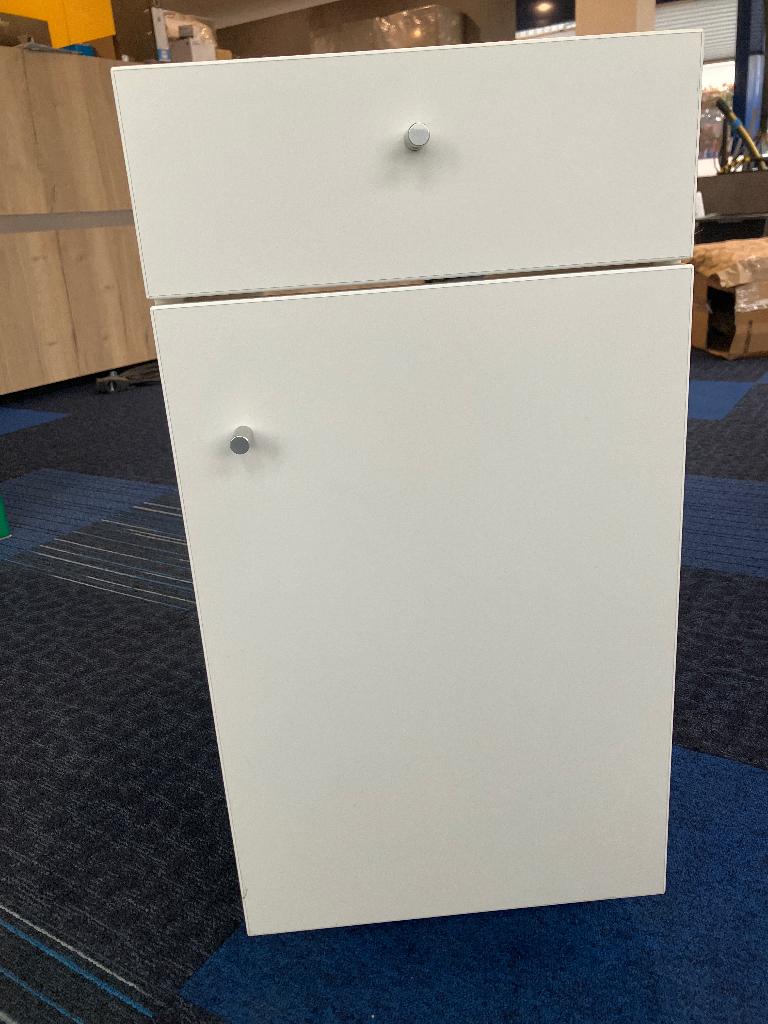 Verrijdbaar kastje, Ophalen, Minder dan 45 cm, 55 tot 70 cm, Zo goed als nieuw