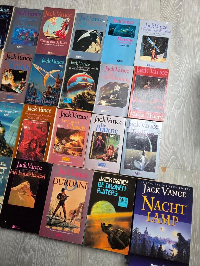 24x boeken - Jack Vance, Boeken, Ophalen of Verzenden, Gelezen