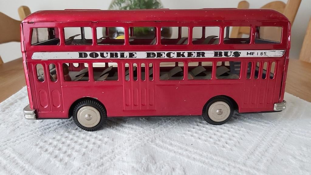 Dubbeldekker Mooie Engelse bus Vintage MF185, Ophalen of Verzenden, Gebruikt, Bus of Vrachtwagen, Overige merken