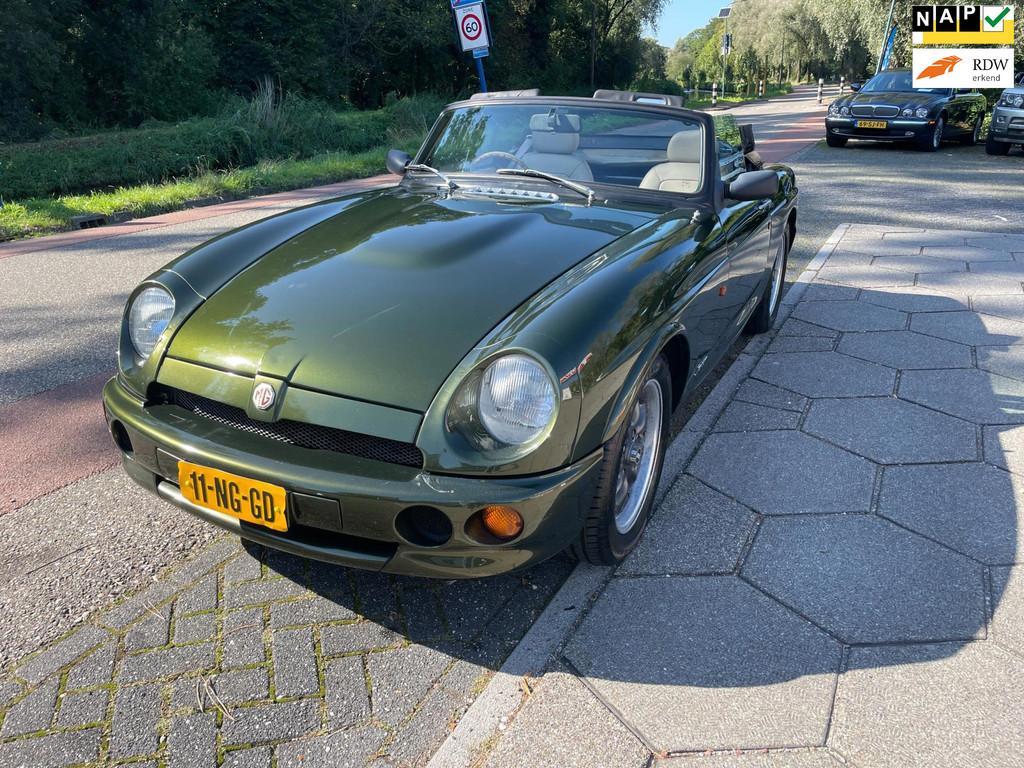 MG RV8 4.0 V8 RHD (1e eigenaar), Auto's, Achterwielaandrijving, 190 pk, Leder, Bedrijf