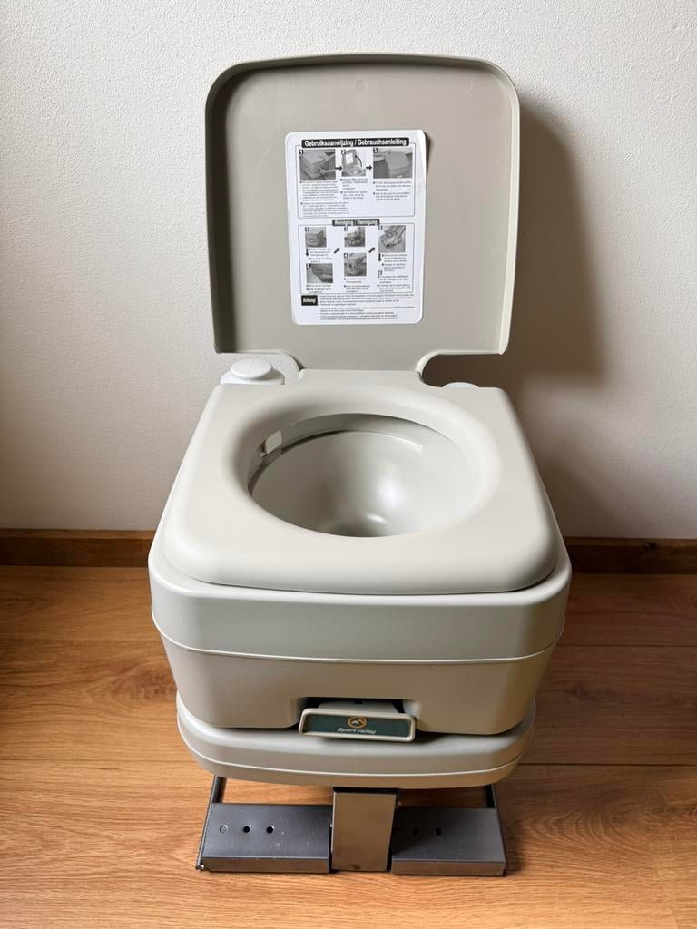 *Chemisch toilet met verhoger*, Ophalen, Zo goed als nieuw