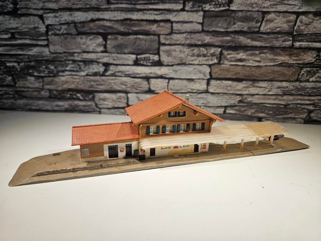 Station bergstation N spoor modeltrein 1:160, Overige merken, Gebruikt, Gelijkstroom of Wisselstroom, Brug, Tunnel of Gebouw