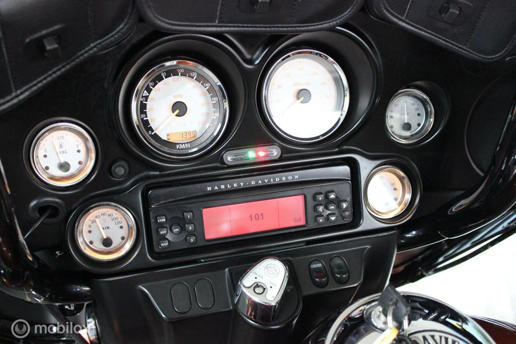 Harley Davidson 103 FLHX Street Glide - foto 3