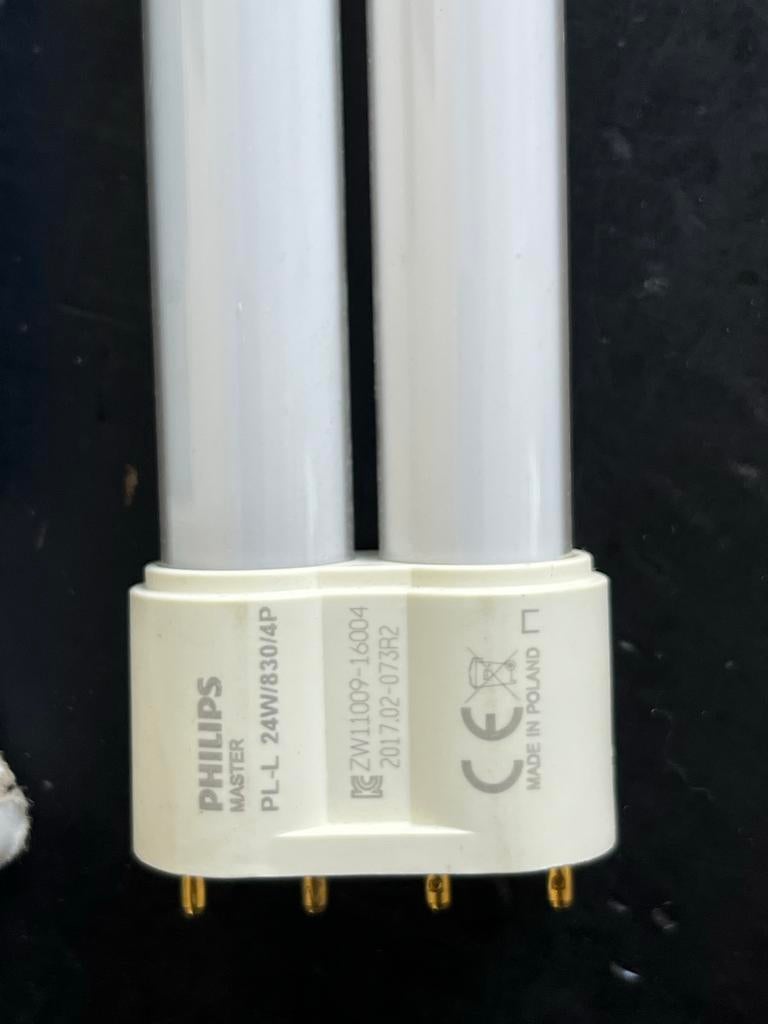 Philips MASTER PL-L 24W/830/4P, Huis en Inrichting, Lampen | Losse lampen, Nieuw, E27 (groot), Ophalen of Verzenden