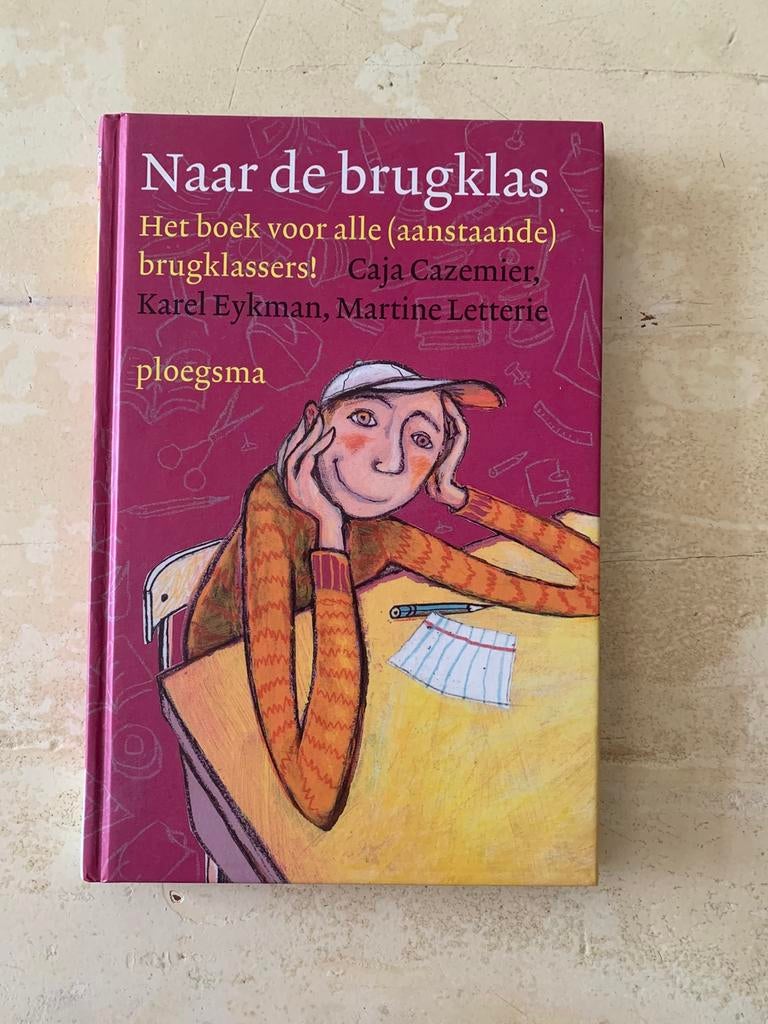 Naar de brugklas, Ophalen of Verzenden, Zo goed als nieuw