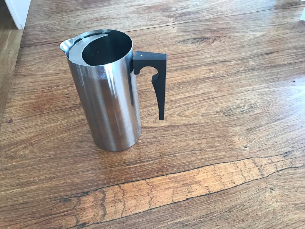 Stelton Cylinda Line Kan , 1 liter .   Stelton waterkan RVS, Antiek en Kunst, Ophalen of Verzenden