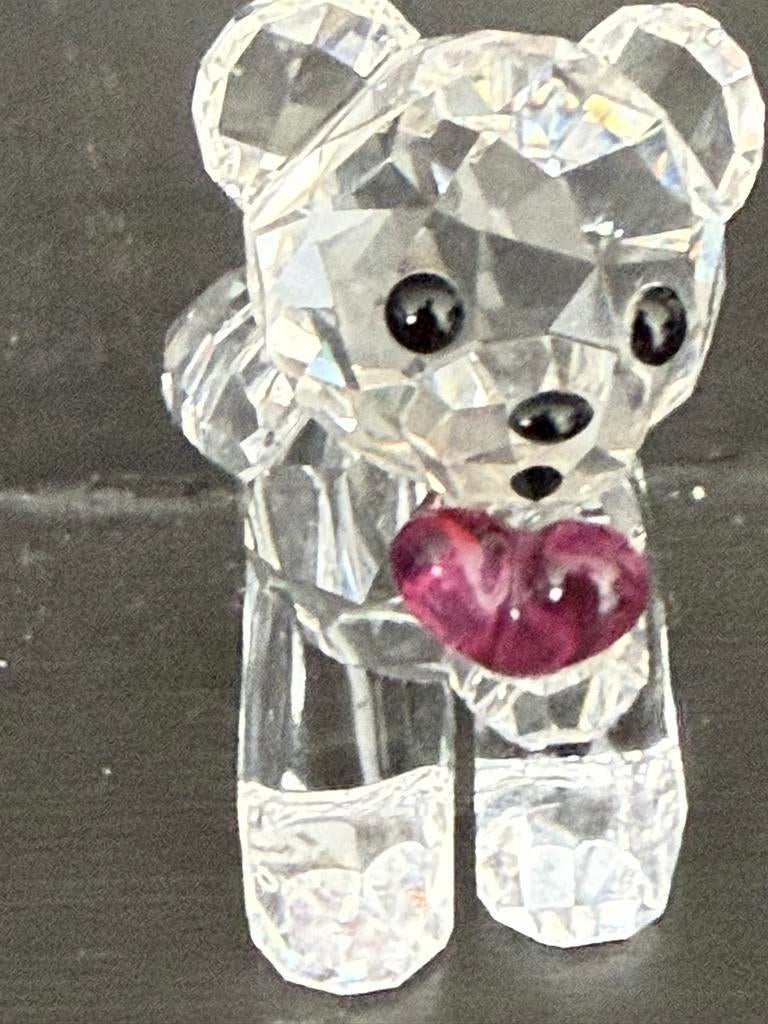 Swarovski beertje met hart - 4,5 cm hoog, Verzamelen, Ophalen, Nieuw, Figuurtje
