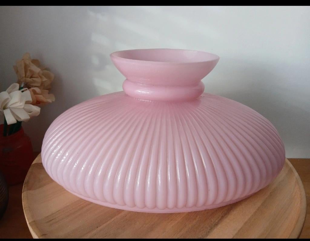 Roze geribbelde lampenkap, Huis en Inrichting, Lampen | Lampenkappen, Gebruikt, Overige kleuren, 25 tot 50 cm, Vintage