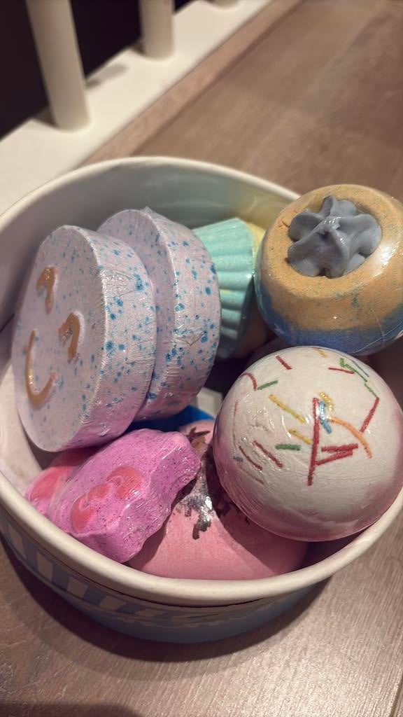 Set van 8 bruisballen, allemaal nieuw in verpakking, Ophalen of Verzenden, Nieuw, Bad & Douche