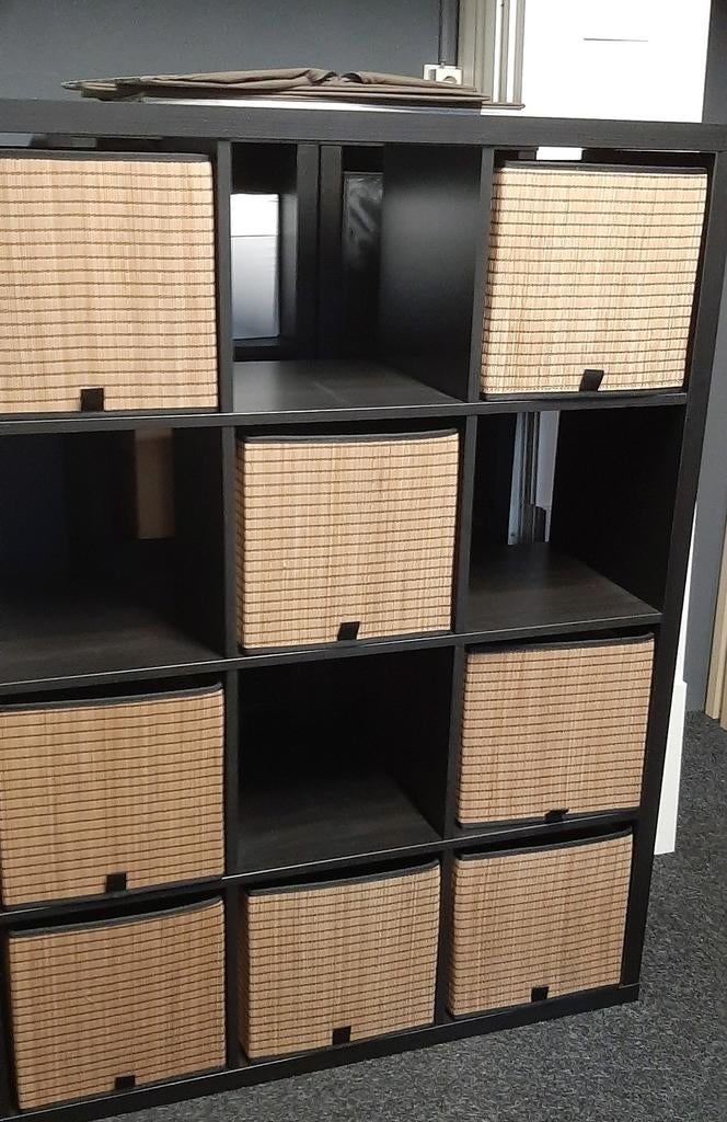 Ikea kallax Vakkenkast met 8 gnabbas manden, Ophalen, Zo goed als nieuw