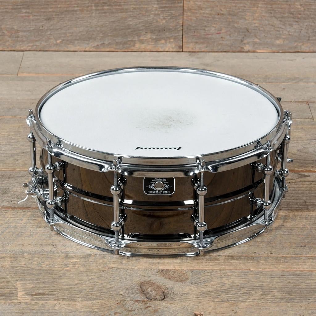 Ludwig Universal Brass Snare Drum 14x5,5 - Nieuwstaat, Ophalen of Verzenden, Zo goed als nieuw, Ludwig