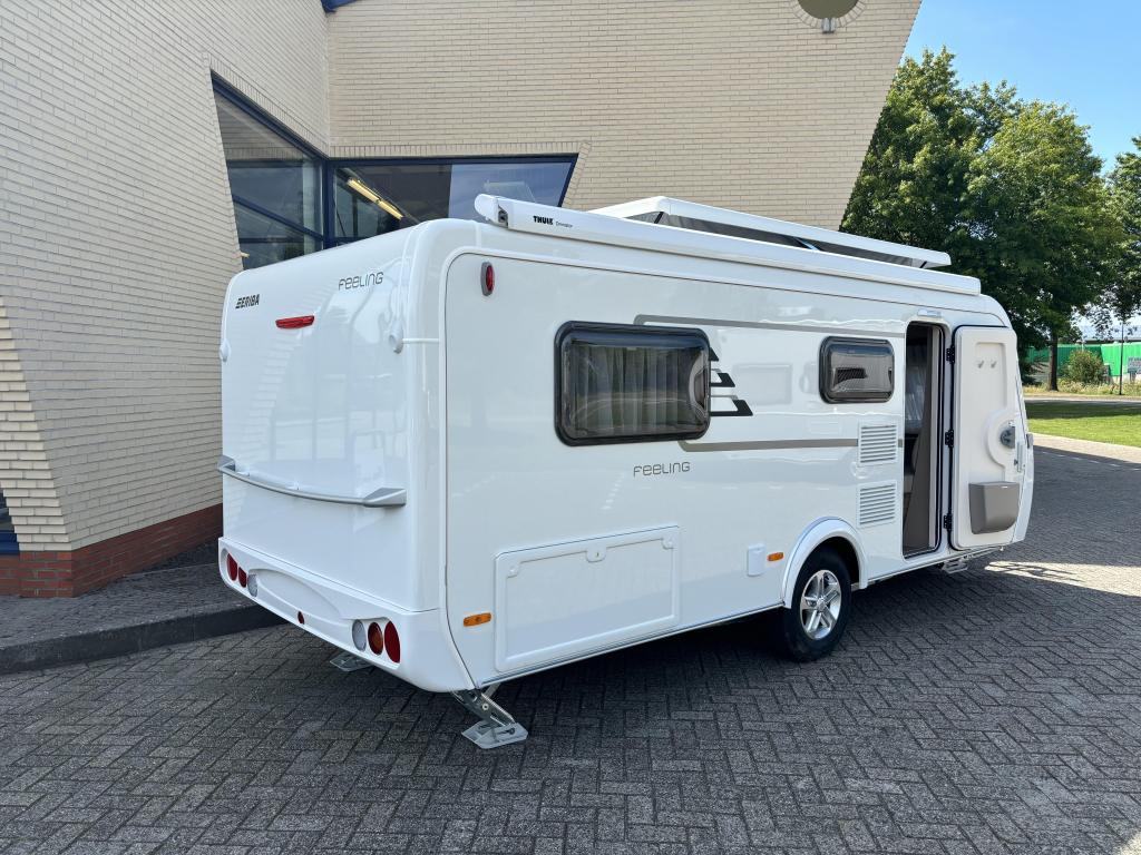 Eriba Feeling 442, Caravans en Kamperen, Caravans, Standaardzit, Overige typen, Schokbreker, Bedrijf
