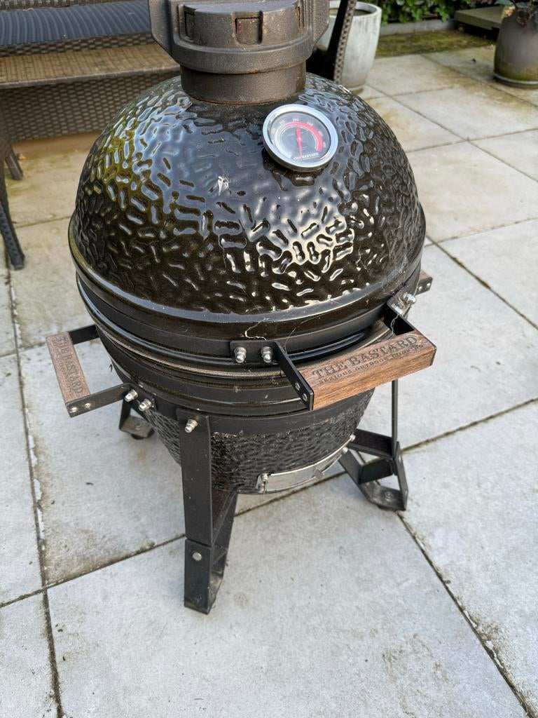 The Bastard Compact kamado barbecue, Ophalen, Gebruikt