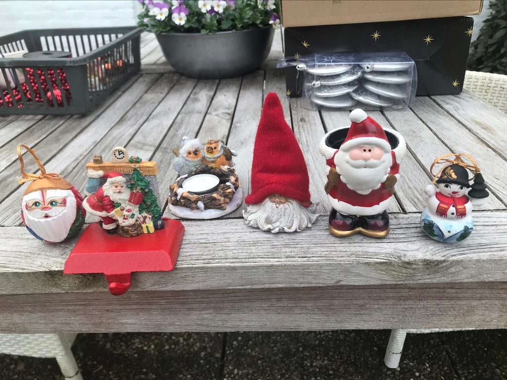 Zes grappige kerst figuurtjes, Ophalen, Zo goed als nieuw