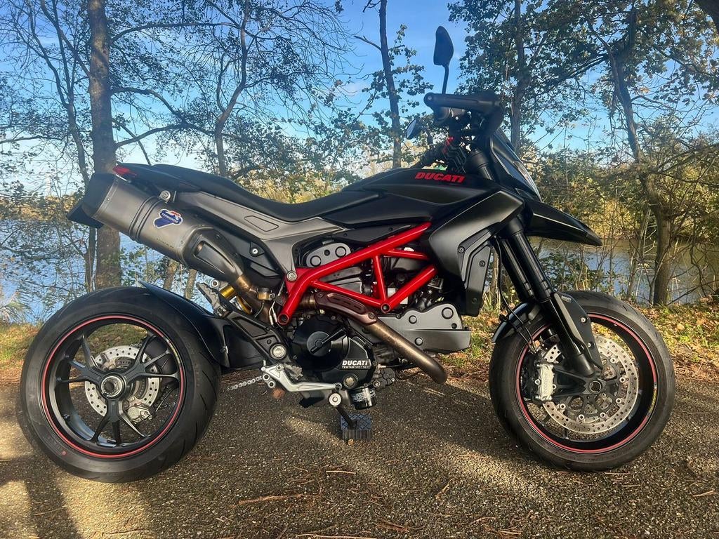DUCATI HYPERMOTARD 821 Vol met SP optie's (bj 2014)