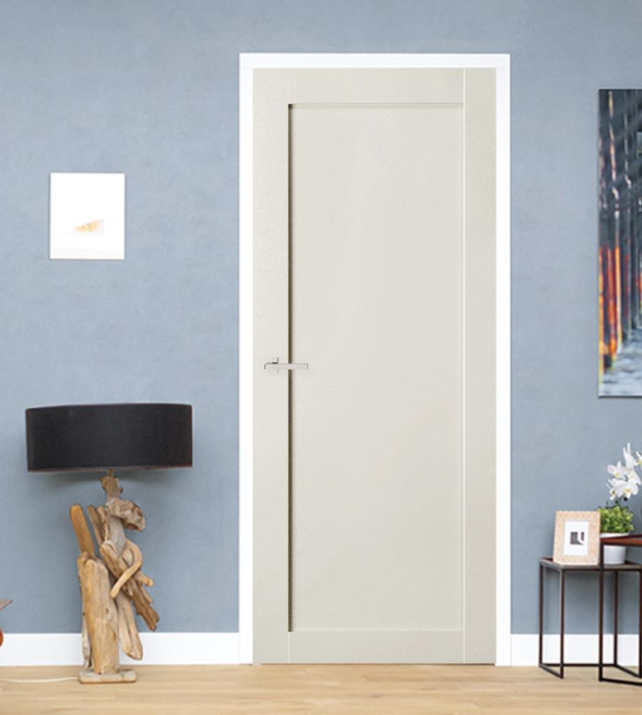 Moderne binnendeur paneeldeur met strakke lijnen stomp