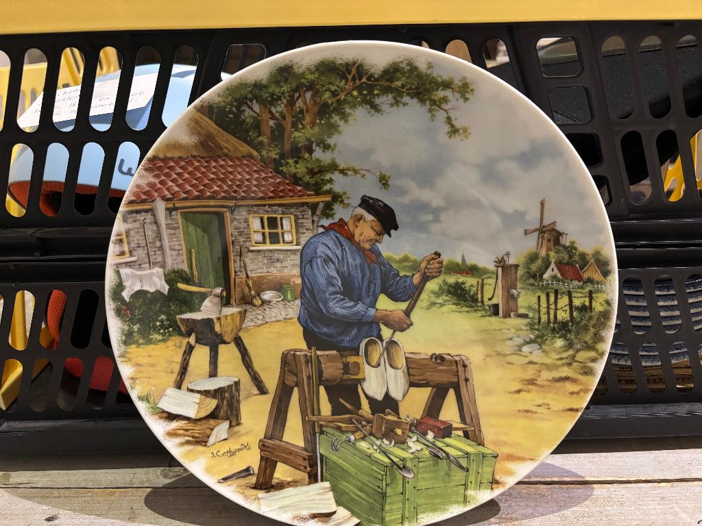 Wandbord Royal Schwabab met afbeelding J.C. van Hunnik 23 cm, Antiek en Kunst, Antiek | Wandborden en Tegels, Ophalen of Verzenden