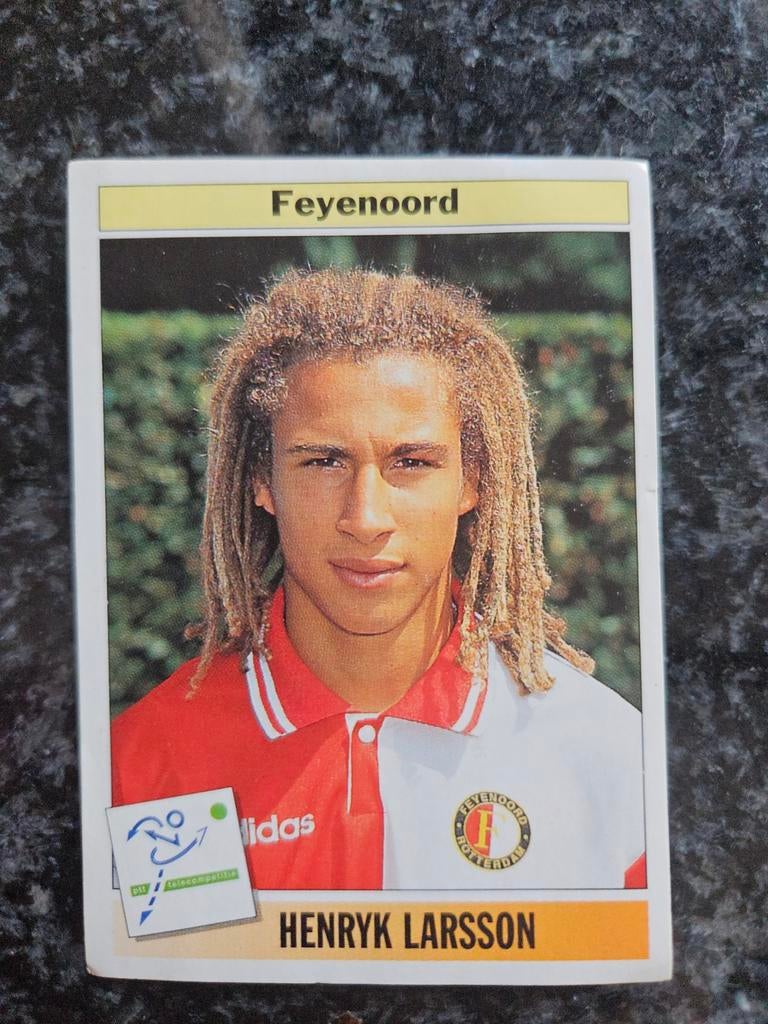 Panini Voetbal 95 Henryk Larsson sticker Feyenoord, Verzamelen, Ophalen of Verzenden, Zo goed als nieuw, Feyenoord, Poster, Plaatje of Sticker