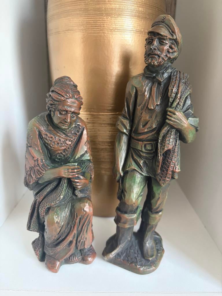 Beeldjes van een man en vrouw, Verzamelen, Beelden en Beeldjes, Ophalen of Verzenden, Zo goed als nieuw, Mens