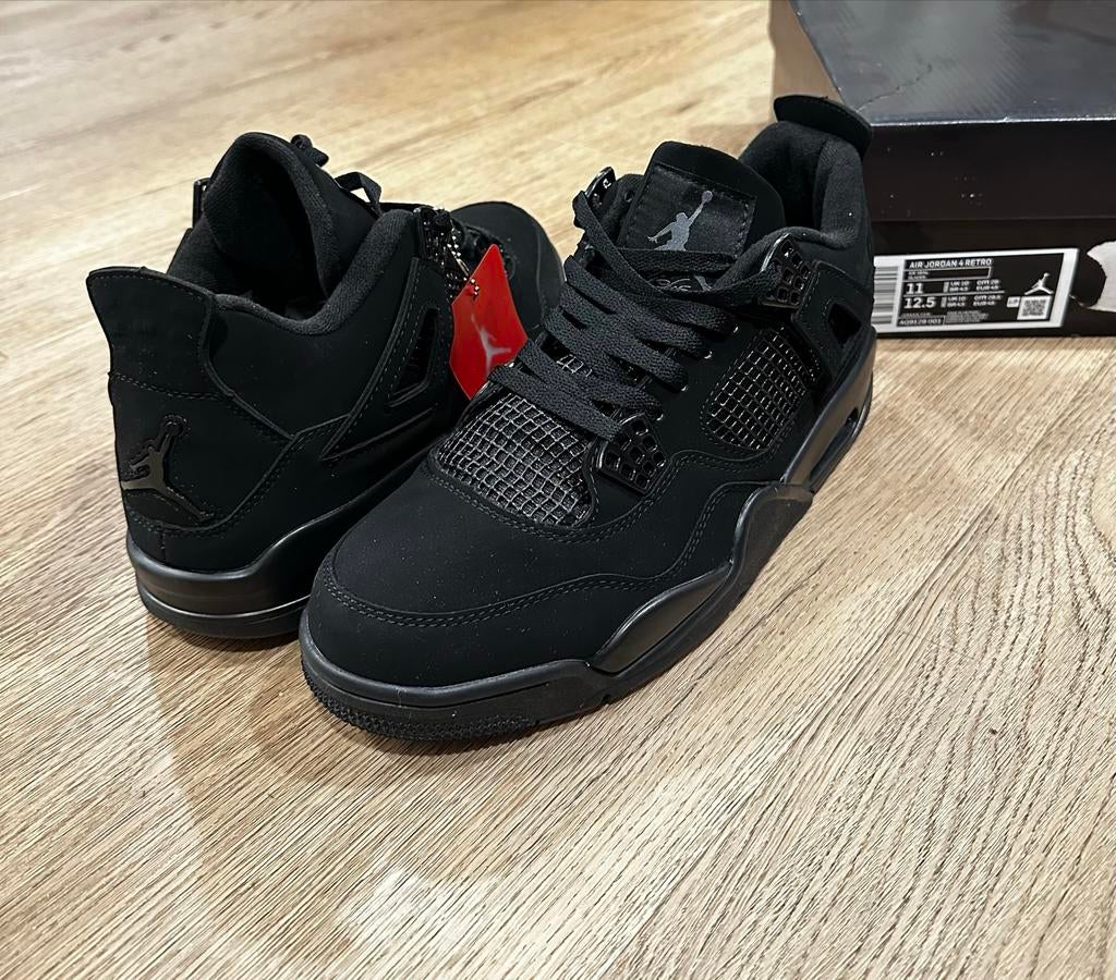 Nike Air Jordan 4 Retro Black Cat - Maat 44, Ophalen of Verzenden, Nieuw, Zwart, Sneakers of Gympen