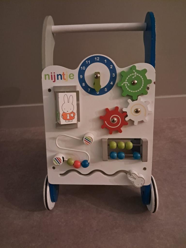 Nijntje loopwagen met activiteitenbord, Kinderen en Baby's, Speelgoed | Babyspeelgoed, Gebruikt, Overige typen, Met wieltjes, Ophalen