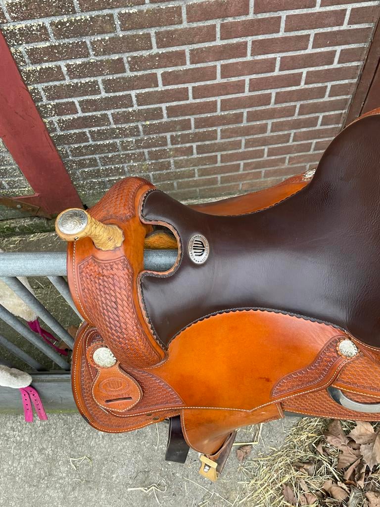 Westwood Reiner 16” QH en bijpassende one ear, Dieren en Toebehoren, Paarden en Pony's | Hoofdstellen en Tuigage, Ophalen, Zo goed als nieuw