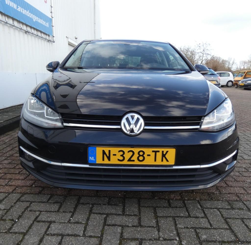 Volkswagen GOLF 1.5 TSI HIGHLINE DSG,Navi,Camera,ACC,Stoelve, Euro 6, 4 cilinders, 150 pk, Zwart