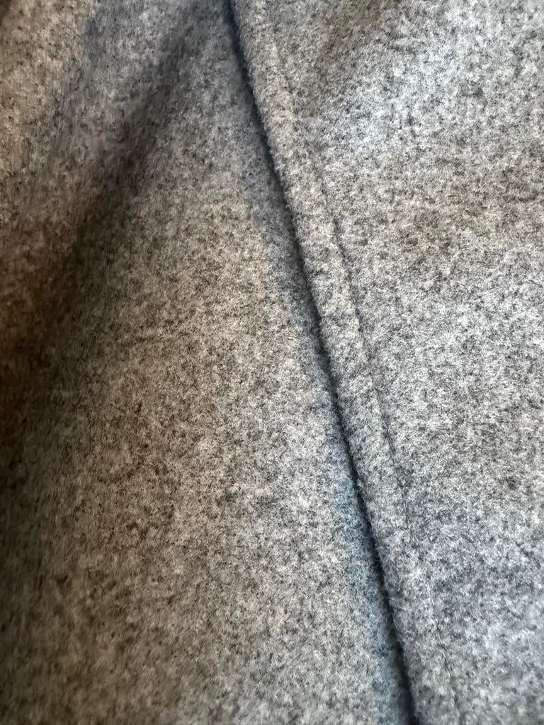 Grijze cape jas met ceintuur, Kleding | Dames, Jassen | Winter, Ophalen of Verzenden, Gedragen, Maat 38/40 (M), Grijs