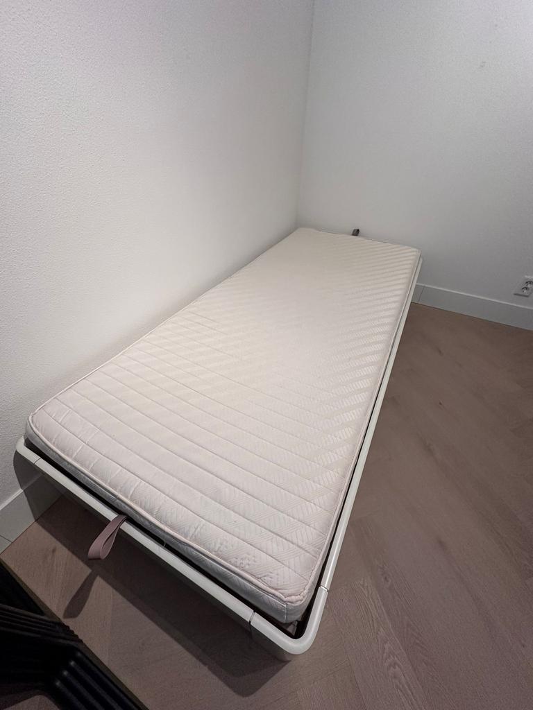 Auping Auronde bed met handverstelbare bodem, Ophalen, 90 cm, Eenpersoons, Hout
