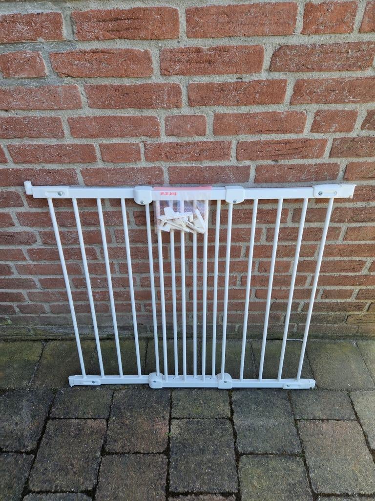 Baby Dan flexifit traphekje, wit, Ophalen, Zo goed als nieuw, 100 tot 115 cm, Schroefhekje