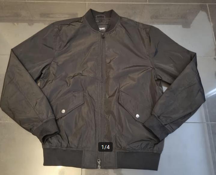 Pull & Bear Bomber zomer Jack Maat M, Ophalen of Verzenden, Zo goed als nieuw, Maat 52/54 (L), Zwart