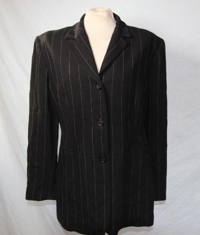 Net zwart jasje.Krijtstreep.30% wol.Mt 44.Yumiymazao, Kleding | Dames, Jasjes, Kostuums en Pakken, ., Zwart, Maat 42/44 (L), Ophalen of Verzenden