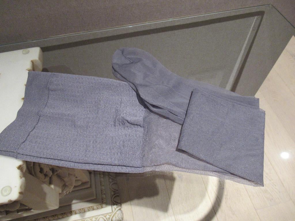 Nieuwe grijze Falke panty met broekje, mt Small, Kleding | Dames, Maat 36/38 (S), Verzenden, Nieuw, Falke