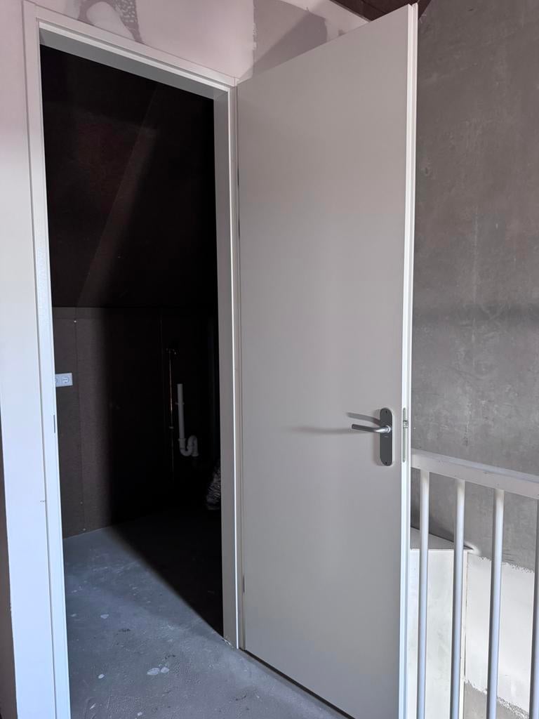 Svedex deur nieuw inclusief scharnieren 2.31,5 x 73 cm, Ophalen of Verzenden, Zo goed als nieuw, Binnendeur, 215 cm of meer