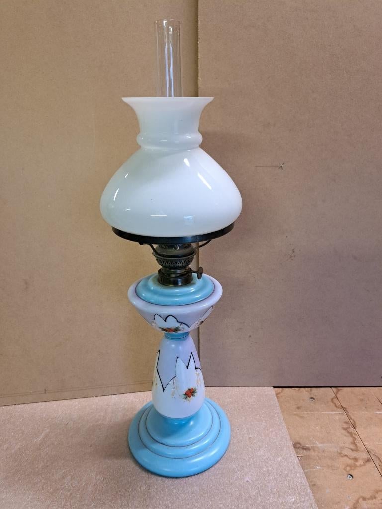 Antieke brocante olielamp, Ophalen
