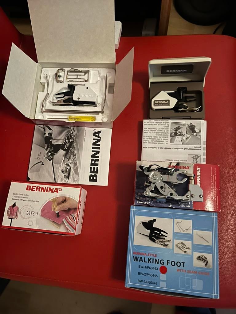 Diverse Bernina toebehoren., Spelcomputers en Games, Spelcomputers | Nintendo NES, Ophalen of Verzenden, Zo goed als nieuw, Met 1 controller