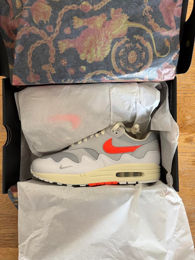 Nike Air Max 1 X Patta, Wit, Nieuw, Ophalen of Verzenden, Sneakers of Gympen