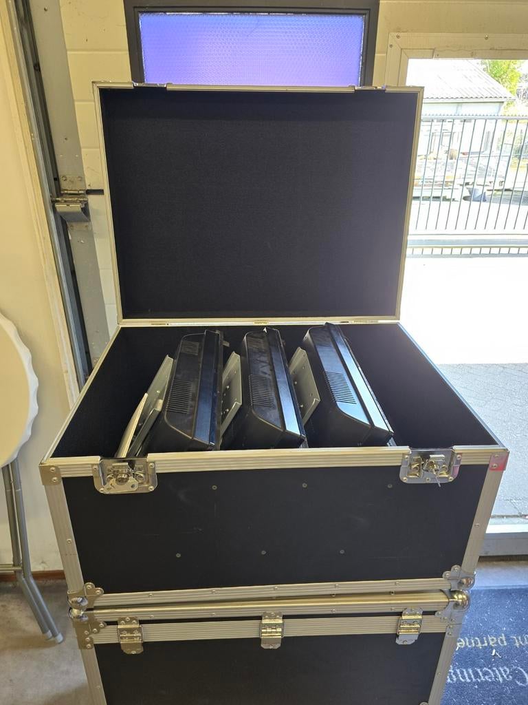 Sharp Aquos LC-20S5E LCD TV's in flightcase (2x3 stuks), Ophalen, Gebruikt, 50 Hz, 40 tot 60 cm